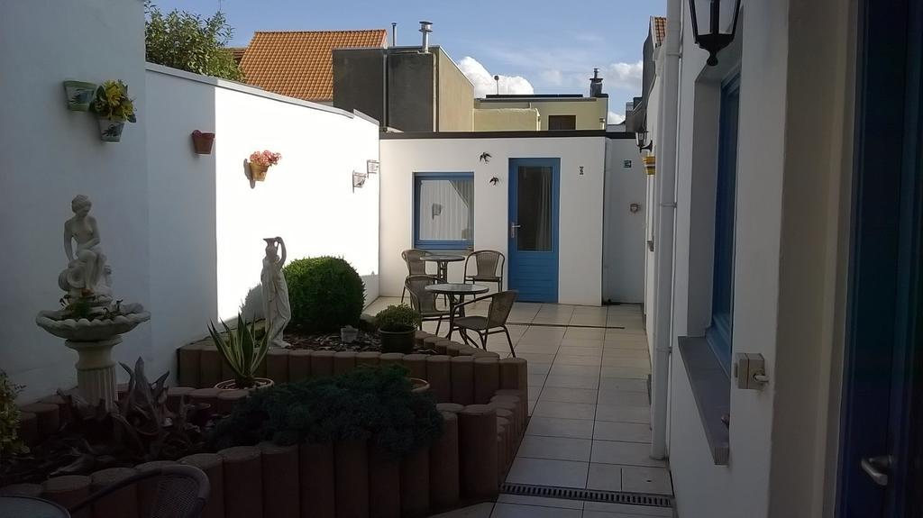 Kokodor Bed & Breakfast De Haan Dış mekan fotoğraf