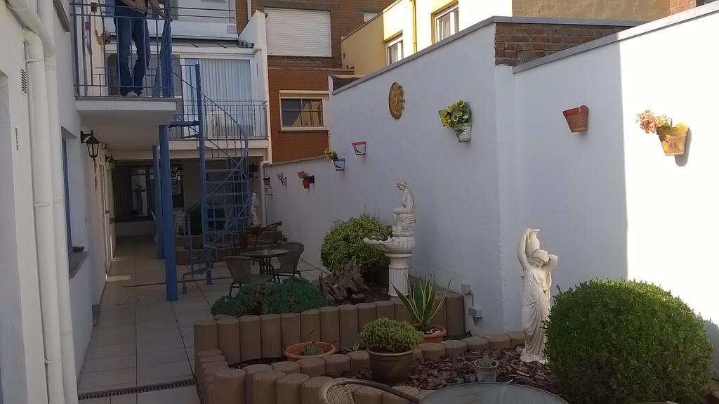 Kokodor Bed & Breakfast De Haan Dış mekan fotoğraf